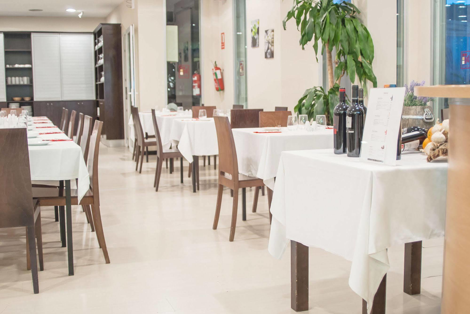 Aparthotel Ona Ogisaka Garden Denia Exteriér fotografie
