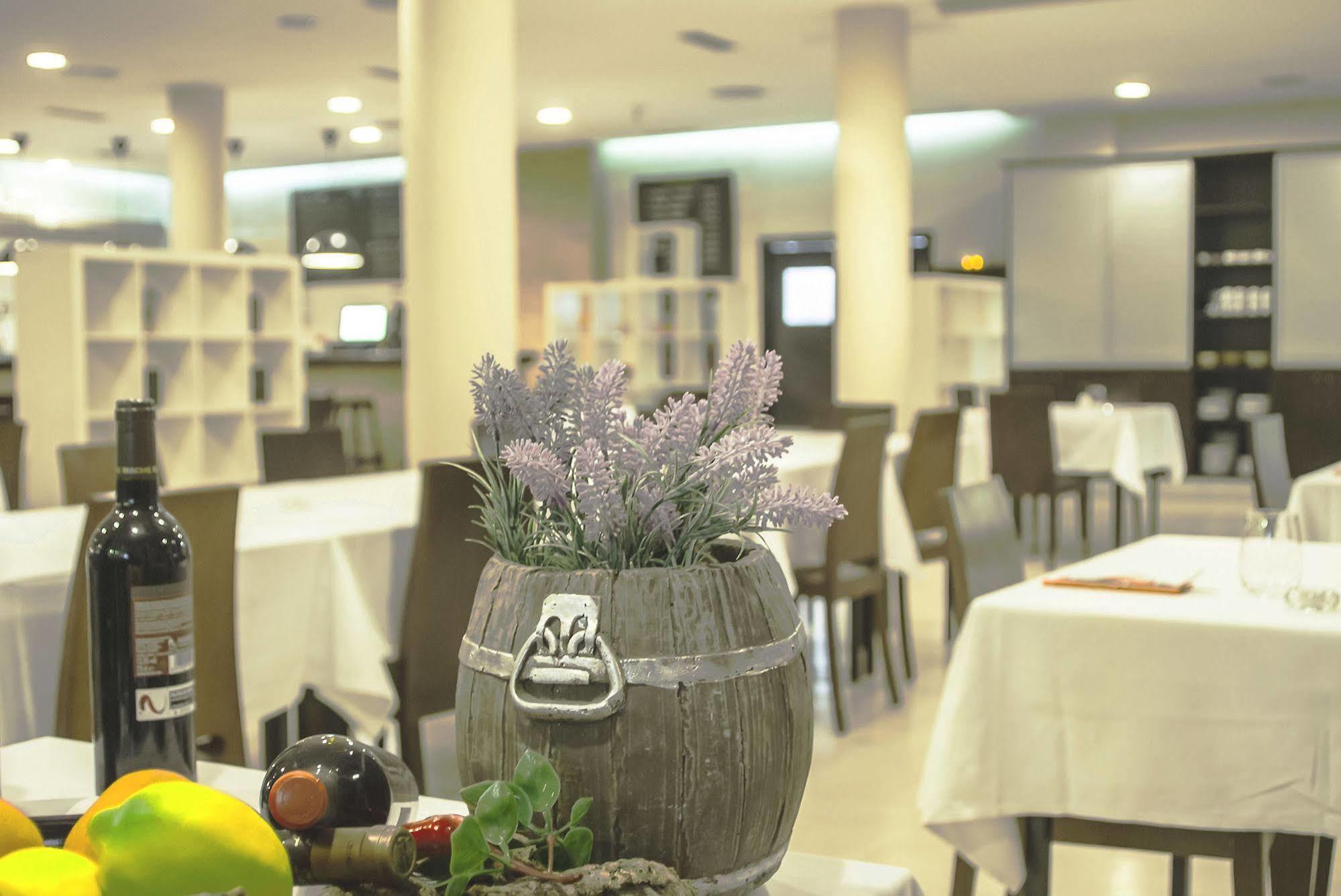 Aparthotel Ona Ogisaka Garden Denia Exteriér fotografie